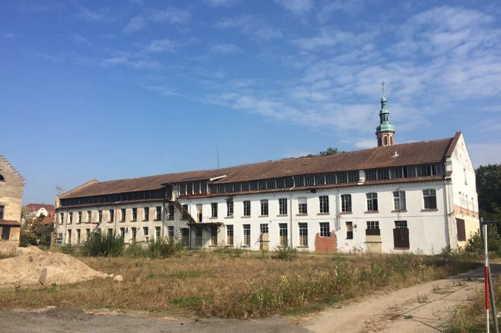 Alte Weberei in Offenburg vor der Restaurierung der orbau Firmengruppe